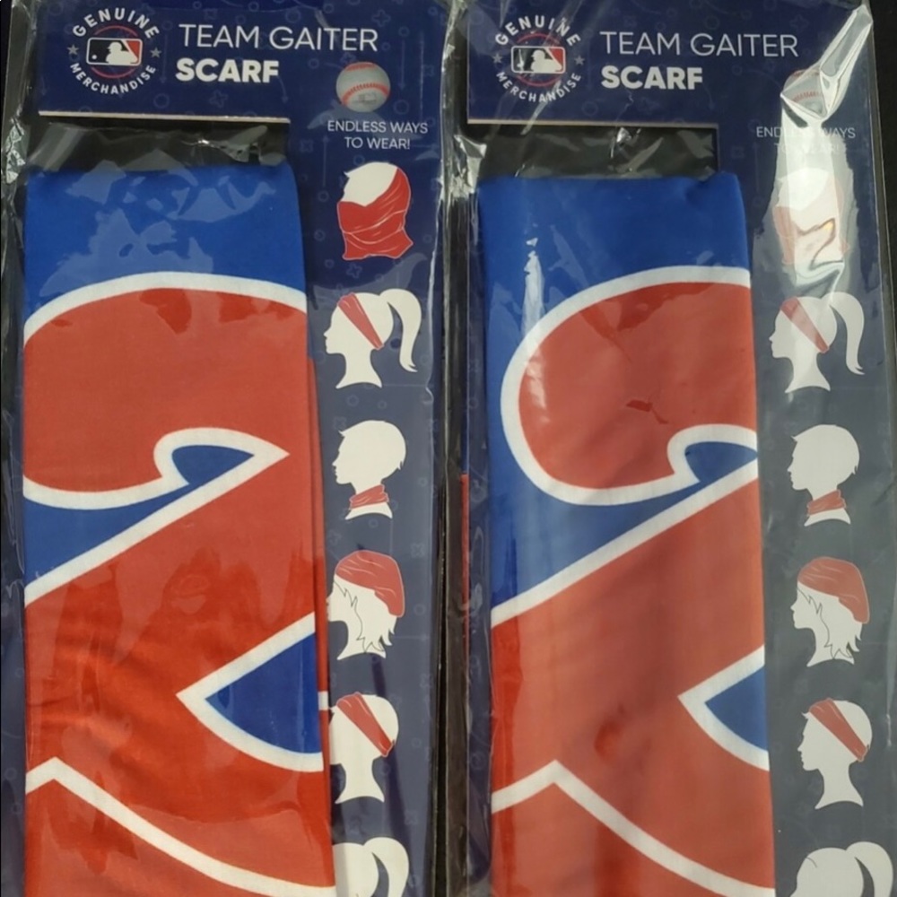 philadelphia phillies mask/scarf